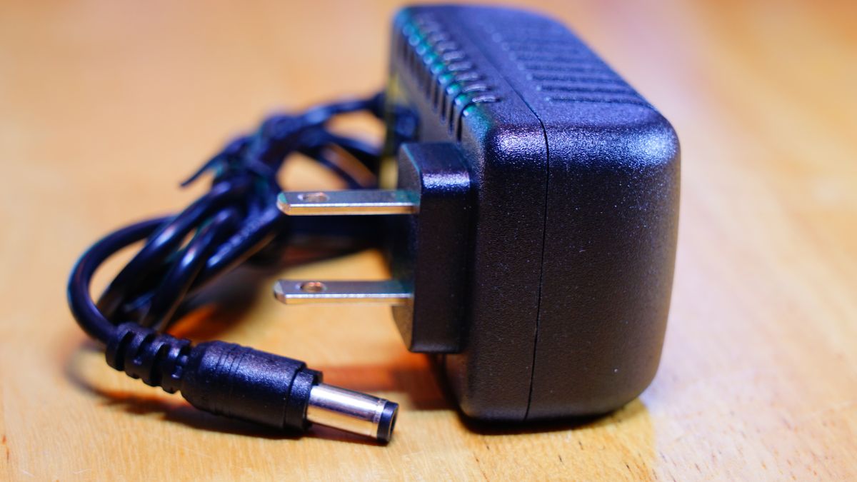 Adaptor là gì? Công dụng, phân loại và cách sử dụng Adaptor